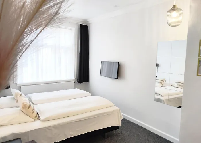 Centralhotellet 2* كوغ