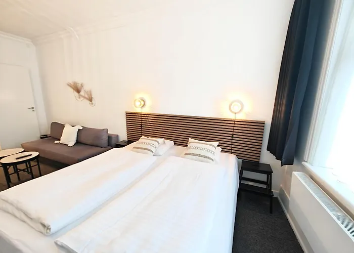 فندق Centralhotellet 2*