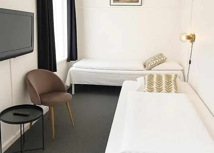 ホテル Centralhotellet キューゲ