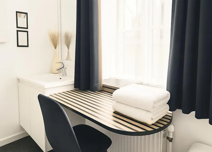 מלון Centralhotellet