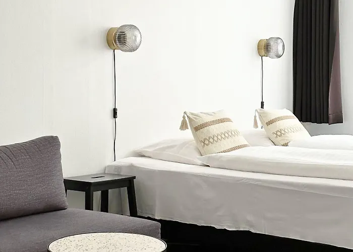 فندق Centralhotellet 2*