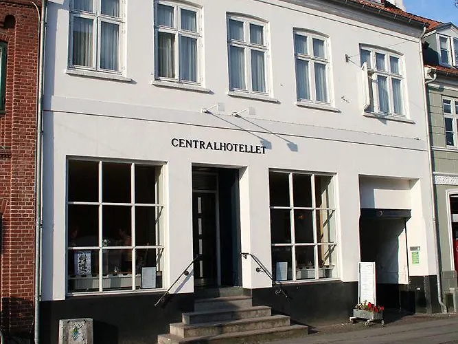 فندق Centralhotellet كوغ