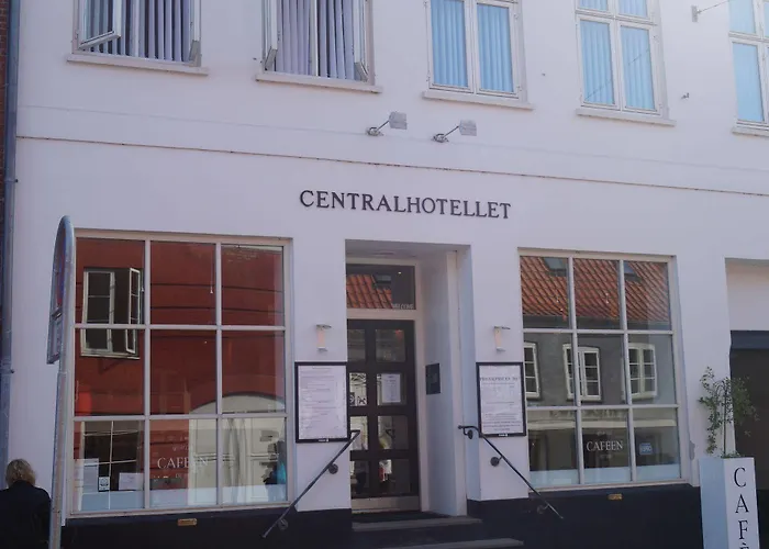 ホテル Centralhotellet